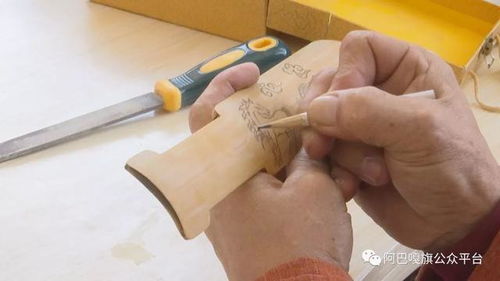 阿巴嘎旗舉辦 傳承民族手工藝 助力脫貧攻堅 民族工藝品制作培訓班